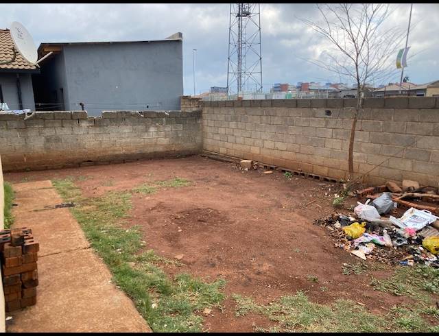 2 BEDROOM HOUSE FOR SALE IN VOSLOORUS EXT 14